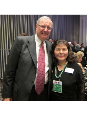 2015 Hon. Paul Martin Former Prime Minister of Canada (left)