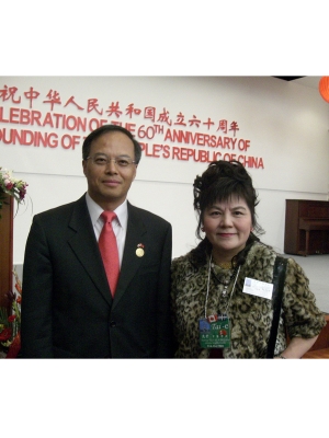 2009中华人民共和国驻加拿大兰立俊全权大使 (左)